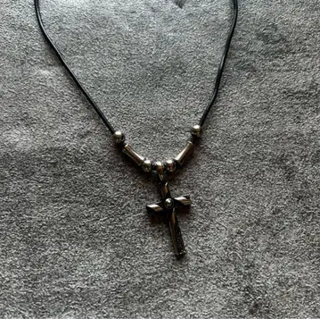 archive grunge cross necklace y2k