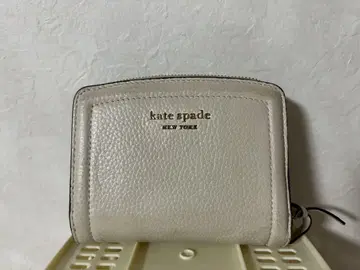 kate spade 이중 지갑 아이보리