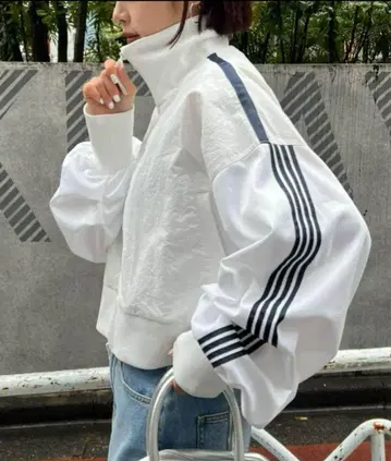 etsinta 에신타 나일론 트랙 볼륨 슬리브 자켓 화이트