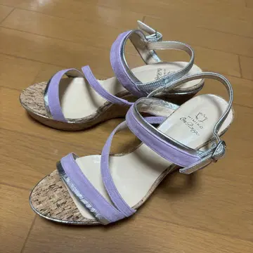 새상품 히메코 라벤더 스웨이드 웨지 샌들