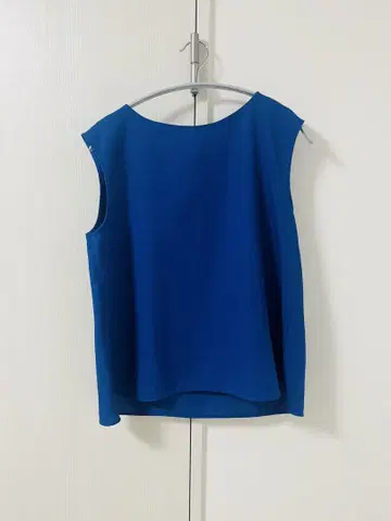 Spick & Span 슬리브리스 상의