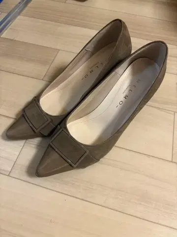 펌프스 멜모 23.5cm