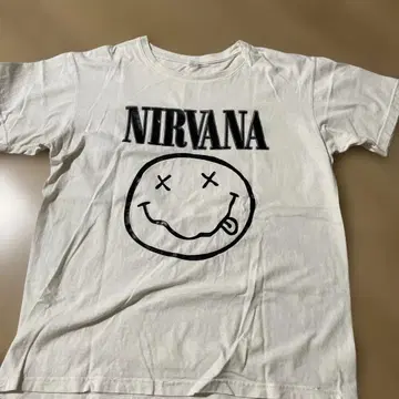 NIRVANA 스마일 얼굴 티셔츠 화이트