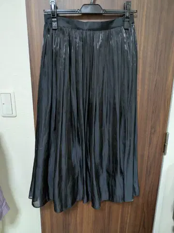 LOUNIE 루니 광택 블랙 롱 스커트 미착용