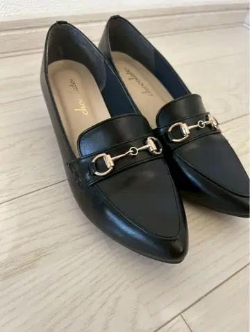 블랙 스틸레토 로퍼