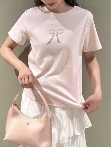 SNIDEL [USAGI ONLINE 한정판] 큐빅 리본 티셔츠