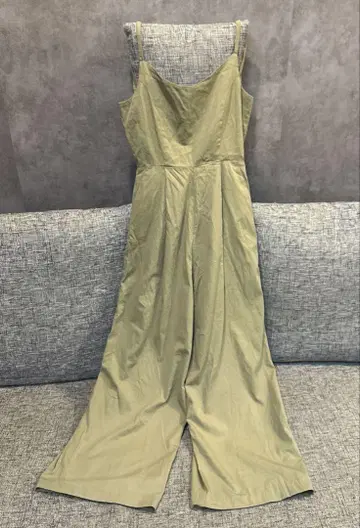 시루무린 올리브 그린 와이드 레그 점프 수트