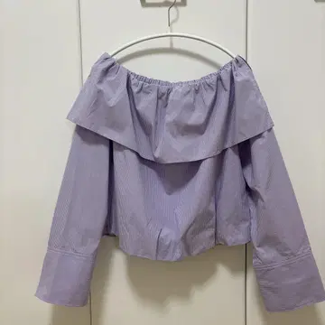 오프숄더 벌룬 숏 블라우스