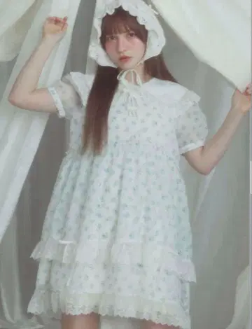 메리 제니 에어리 쁘띠 플라워 미니 원피스
