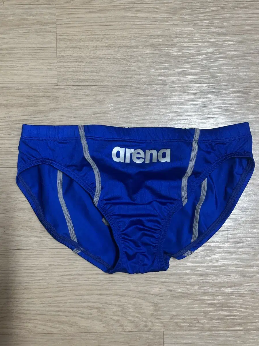 Japanese Arena Triangle Swimsuit Blue M