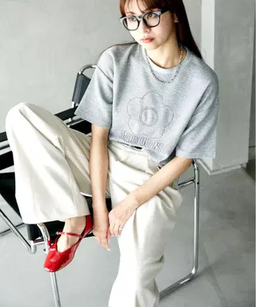 MARY QUANT 마리콴트 자수 와플 티셔츠 그레이