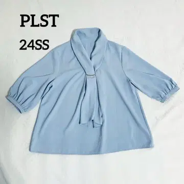 PLST 조젯 메탈 부품 블라우스 24SS 블루 보타이 리본