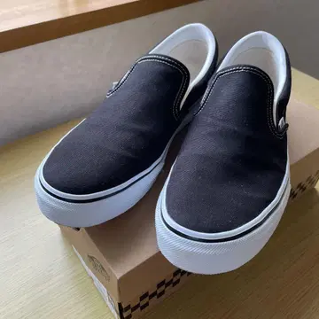 Vans V98CLA 블랙 슬립온 27.5cm