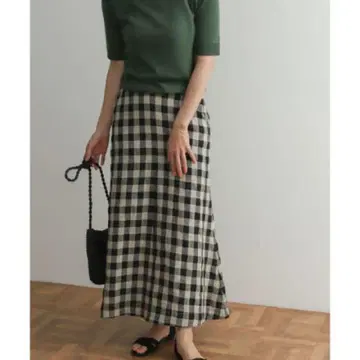 린넨 또는 깅엄 플레어 스커트