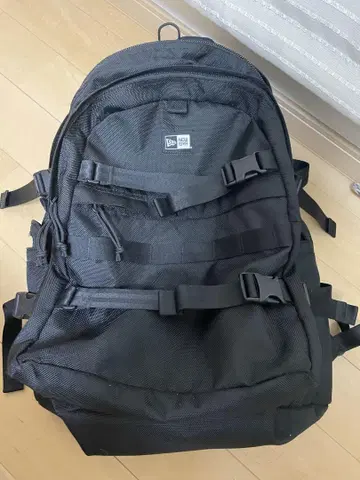 새상품급 뉴에라 백팩