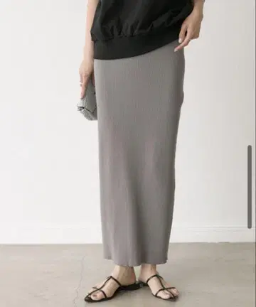 리브 드와 리브 타이트 스커트