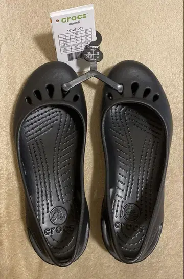마린디 샌들 플랫슈즈 crocs malindi black