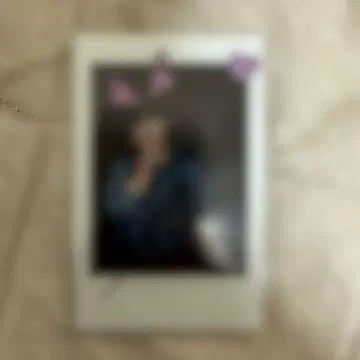 WEi 위아이 준소 리리이베 폴라로이드 폴라로이드 사인