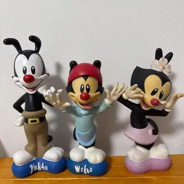 애니매니악스 소키 보틀 Yakko Wakko Dot