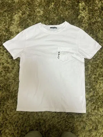 아페쎄 화이트 티셔츠 XS 포켓 부착