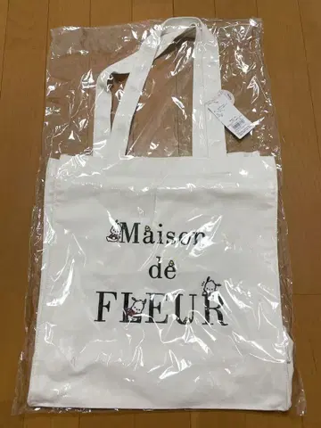 미개봉 새상품 Maison de FLEUR 토트백 포차코