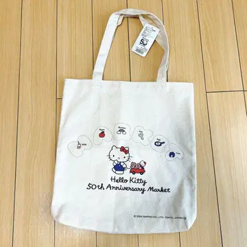 산리오 헬로키티 50주년 기념 토트백