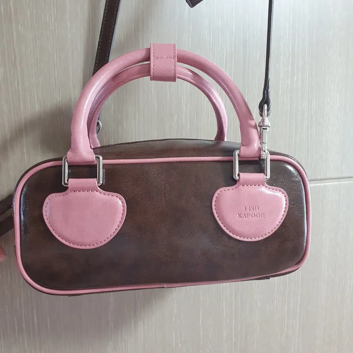 Find Kapoor Heart Block Bag Crinkled Brown Pink