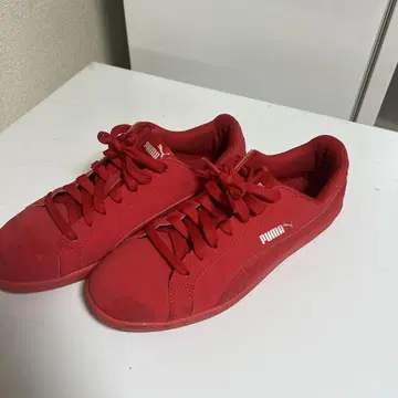 푸마 레드 스니커즈