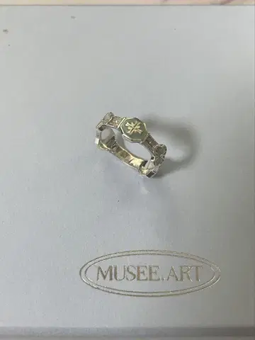 straykids 아이엔 착용 반지 MUSEE.ART 핑키링