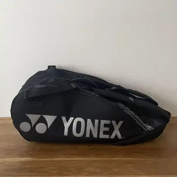 요넥스 퍼포먼스 라켓 백 블랙