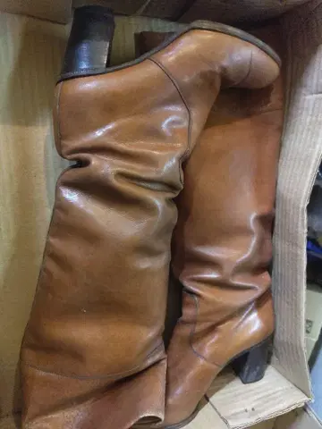 브라운 가죽 롱 부츠