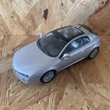 Motorama 1/43 알파 로메오 브레라 미니카