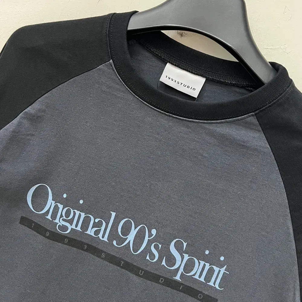 1993STUDIO Raglan Long Sleeve FREE #1993스튜디오,#래글런긴팔