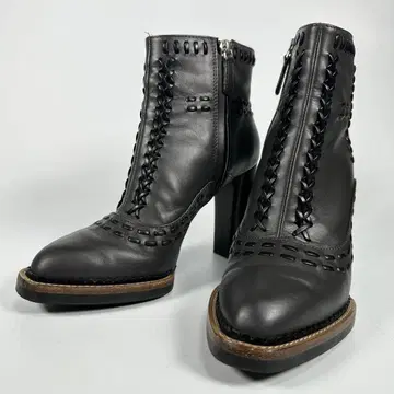 TOD'S 천연 가죽 스티치 힐 숏부츠 사이드 지퍼