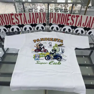 (19) PANDIESTA Super Cub 자수 티셔츠 화이트