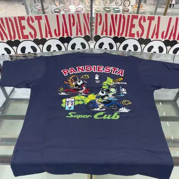 (21) PANDIESTA Super Cub 자수 티셔츠 네이비