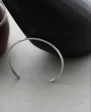 CTHY HERITAGE BANGLE RHODIUM SILVER 뱅글