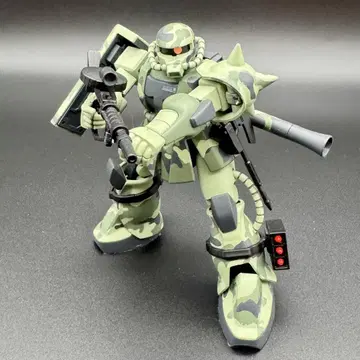 HGUC 1/144 양산형 자쿠 카모플라쥬 ver 완제품