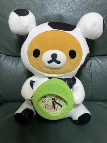 리락쿠마 모모우시카 시계 봉제 인형
