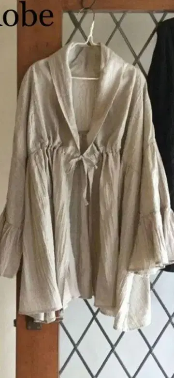 nest Robe 린넨 와셔 개더 블라우스 베이지
