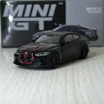 MINIGT BMW M4 CSL