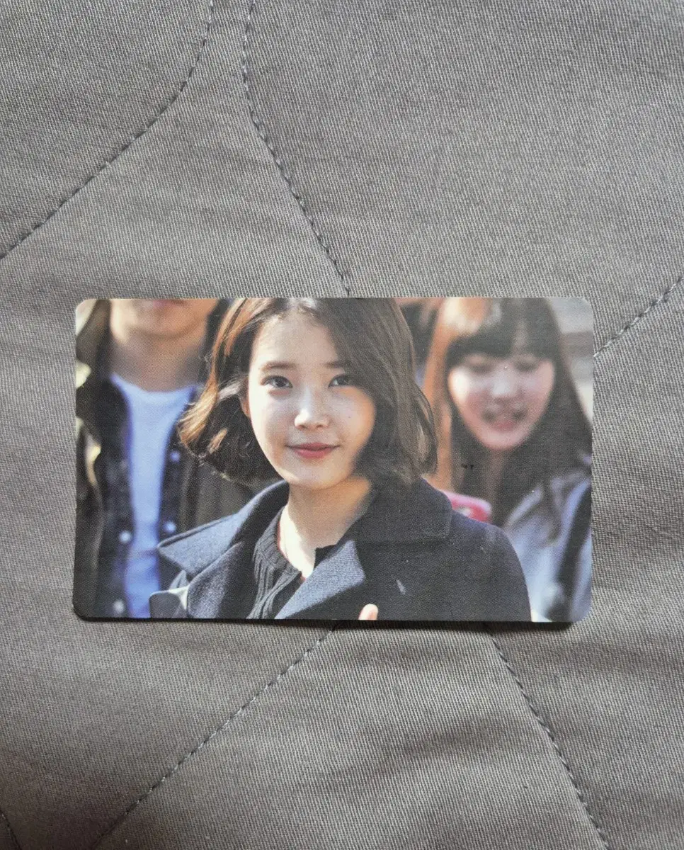 Iu photocard & magazine photos