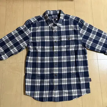 Patagonia 라이트 웨이트 피요르드 플란넬 셔츠 S 사이즈