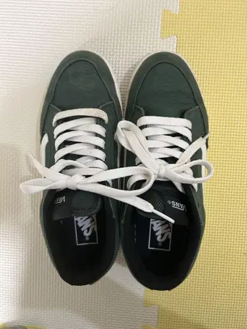Vans 그린 로우 컷 스니커즈