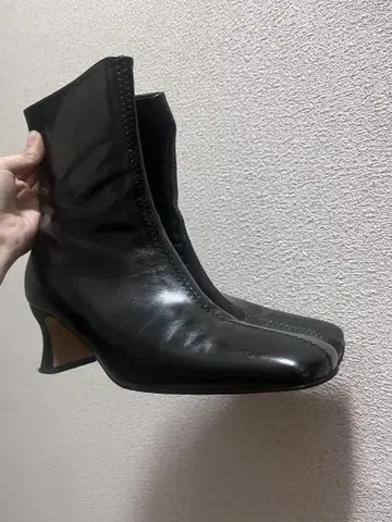 숏부츠 스퀘어토 블랙