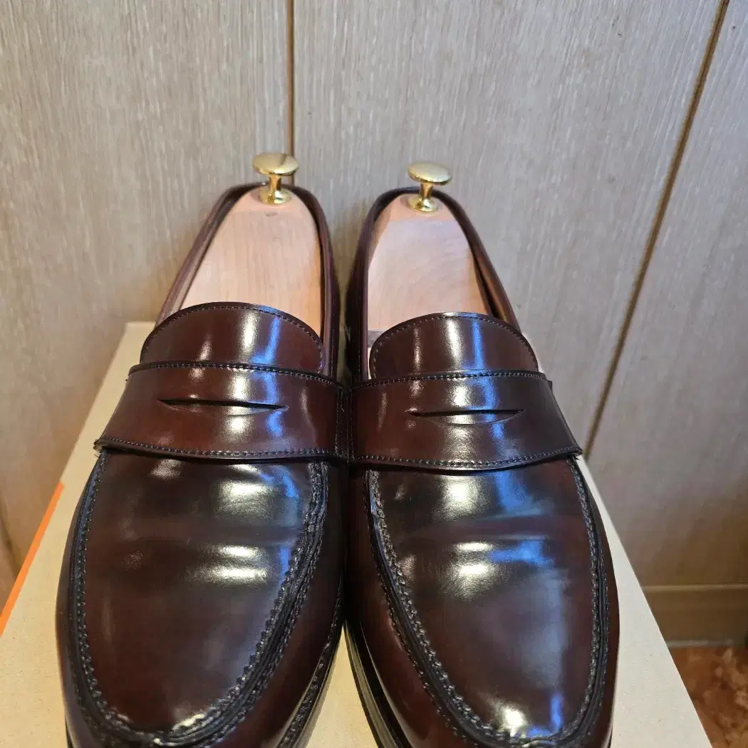 Polo Ralph Lauren Marlow Cordovan Penny Loafer (US 7.5D  display picture 2