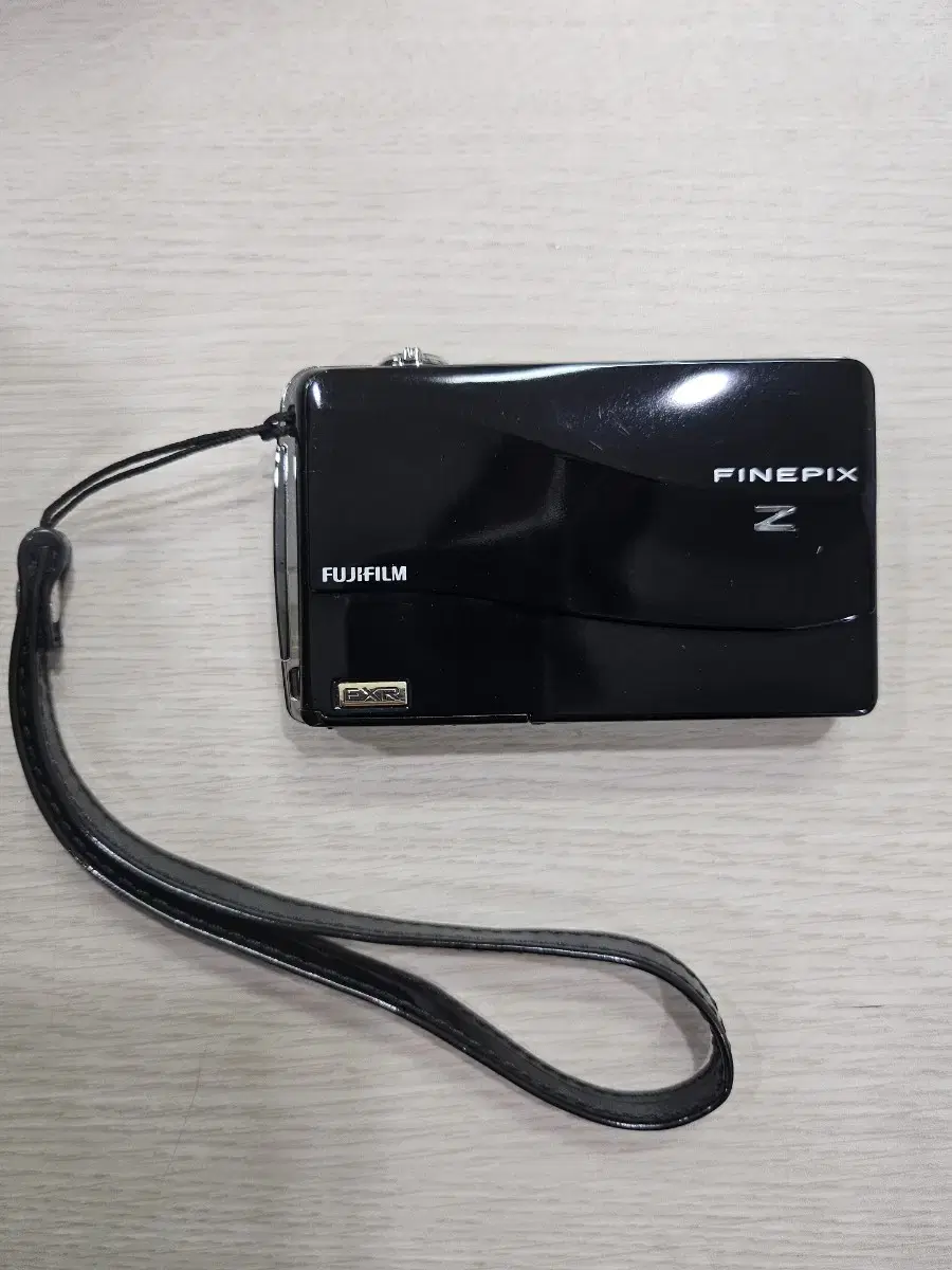 Fuji Film Point and Shoot z700 exr