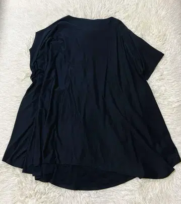 엔폴드 비대칭 컷 티셔츠 A 라인 원피스