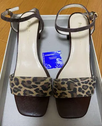 피체 아바하우스 레오파드 샌들 24.5~25cm 정도