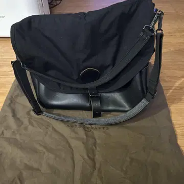 새상품급 ARTS & CRAFTS HUNTING SHOULDER